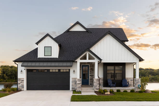 Best Roof Maintenance and Cleaning  in Dimondale, MI